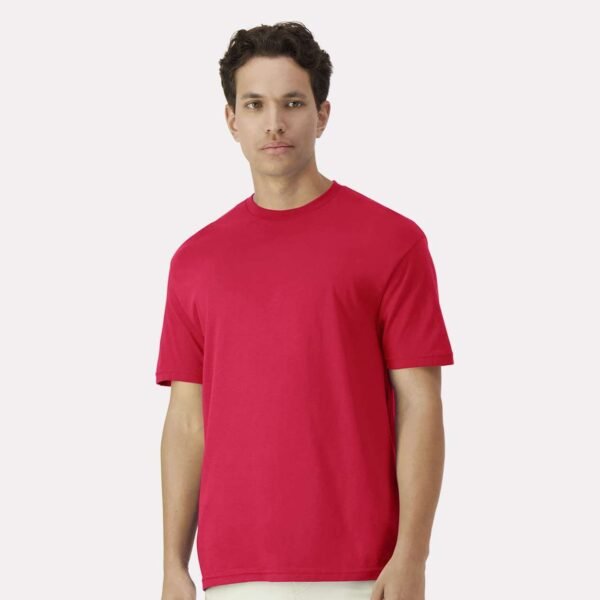 Gildan 3000 — the everyday tee in Red